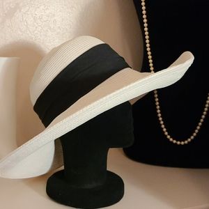Beautiful white big beach size hat